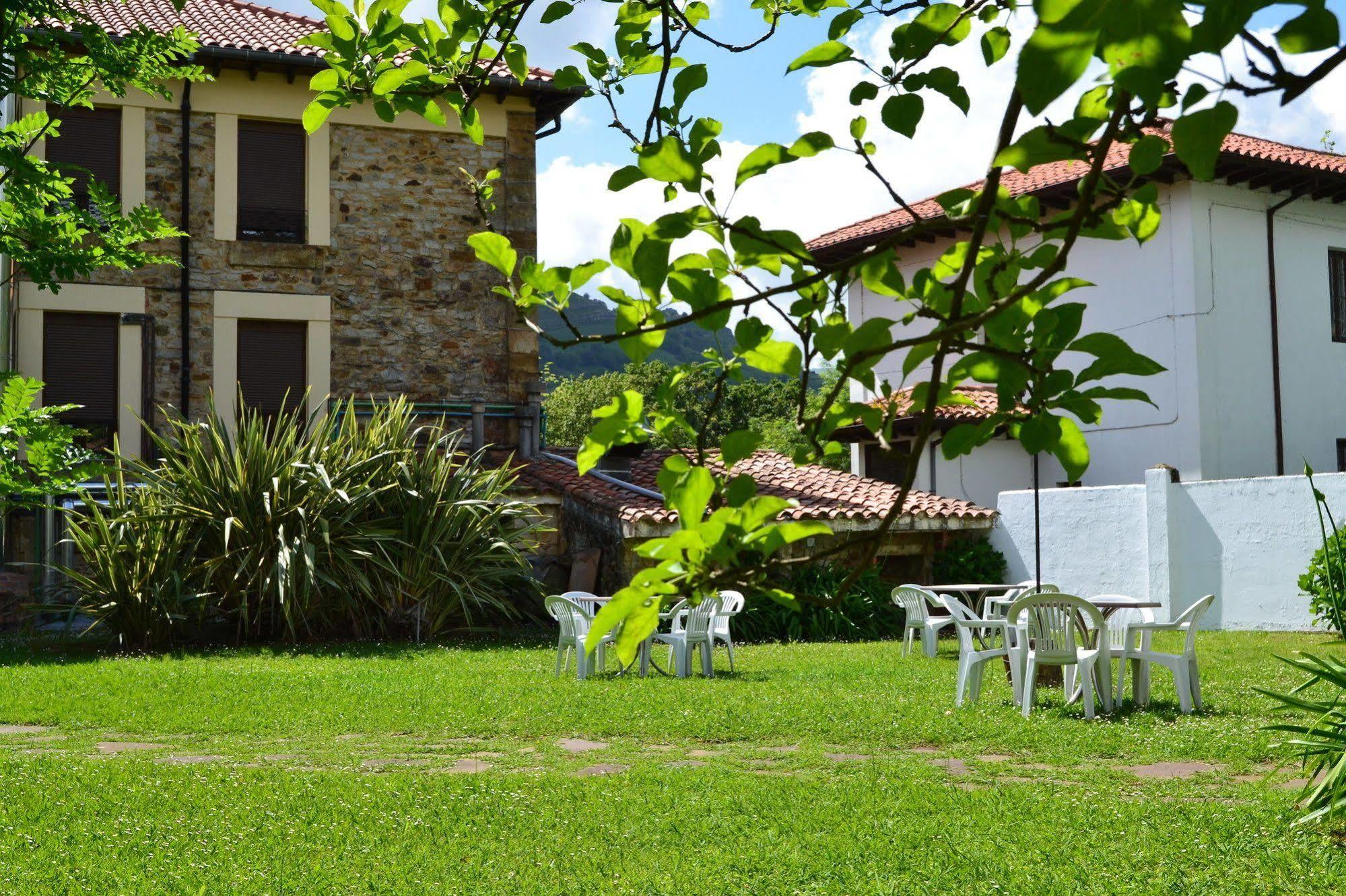 Hotel Termas De Liérganes Zewnętrze zdjęcie