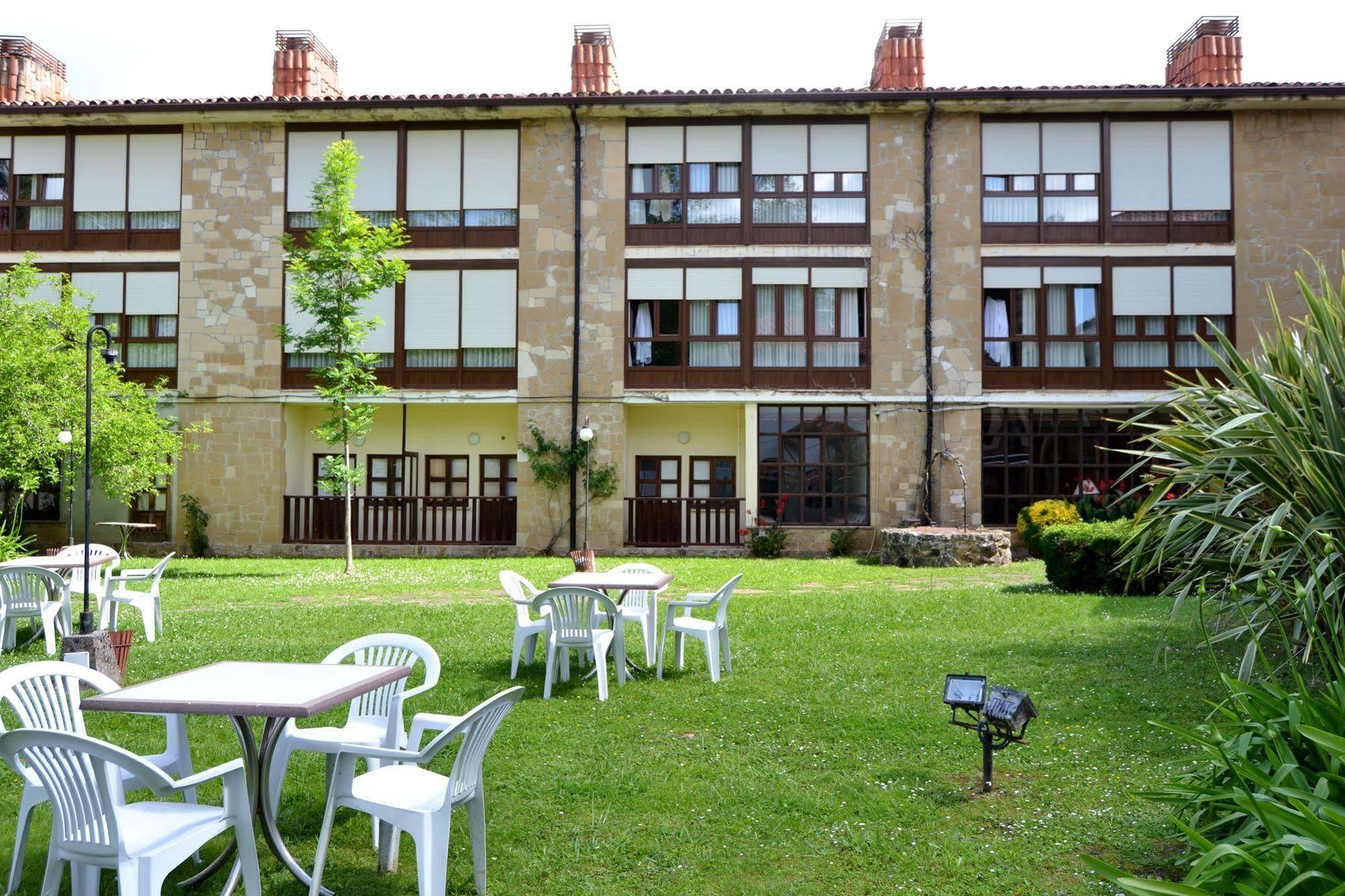 Hotel Termas De Liérganes Zewnętrze zdjęcie