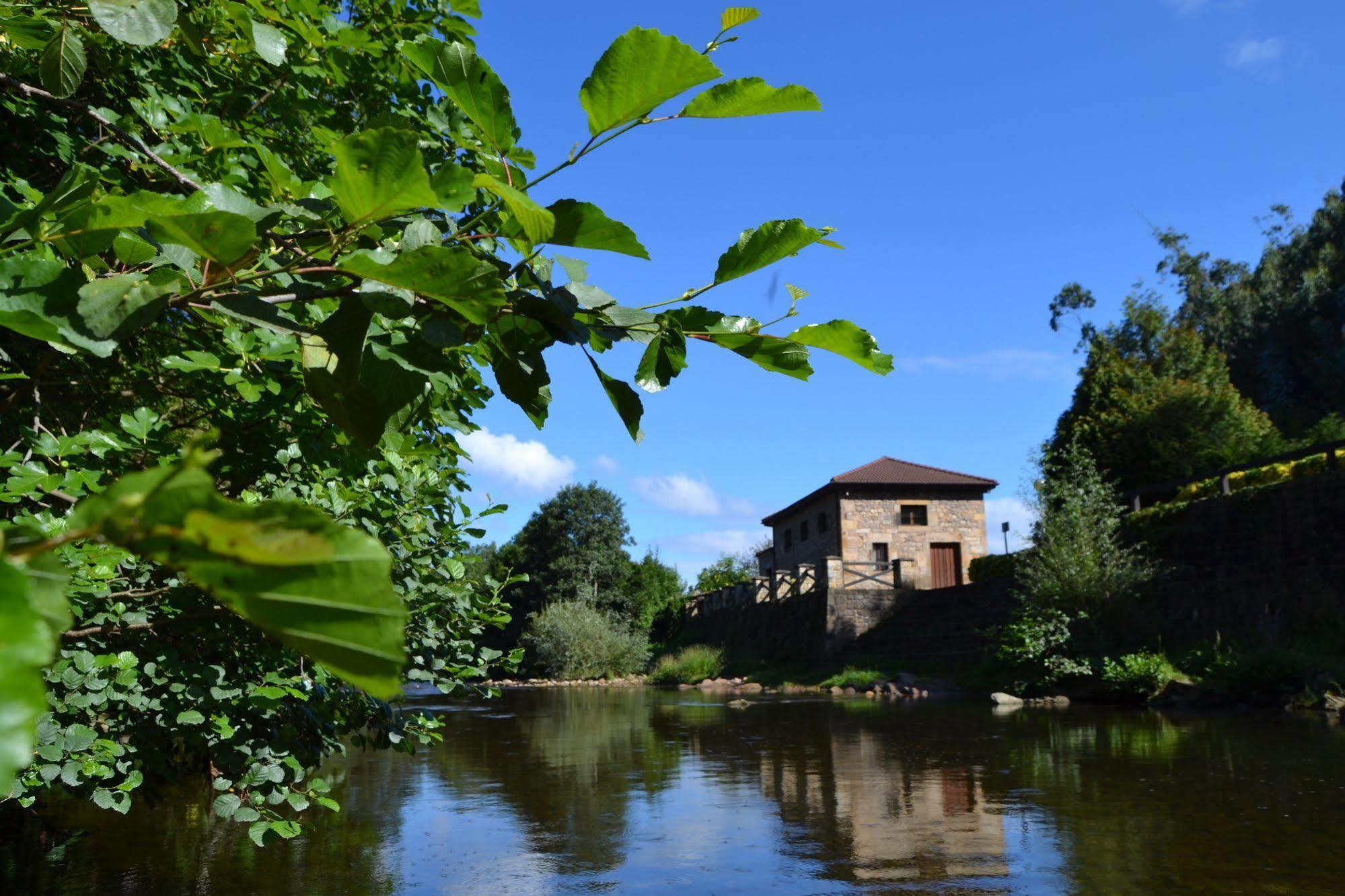 Hotel Termas De Liérganes Zewnętrze zdjęcie