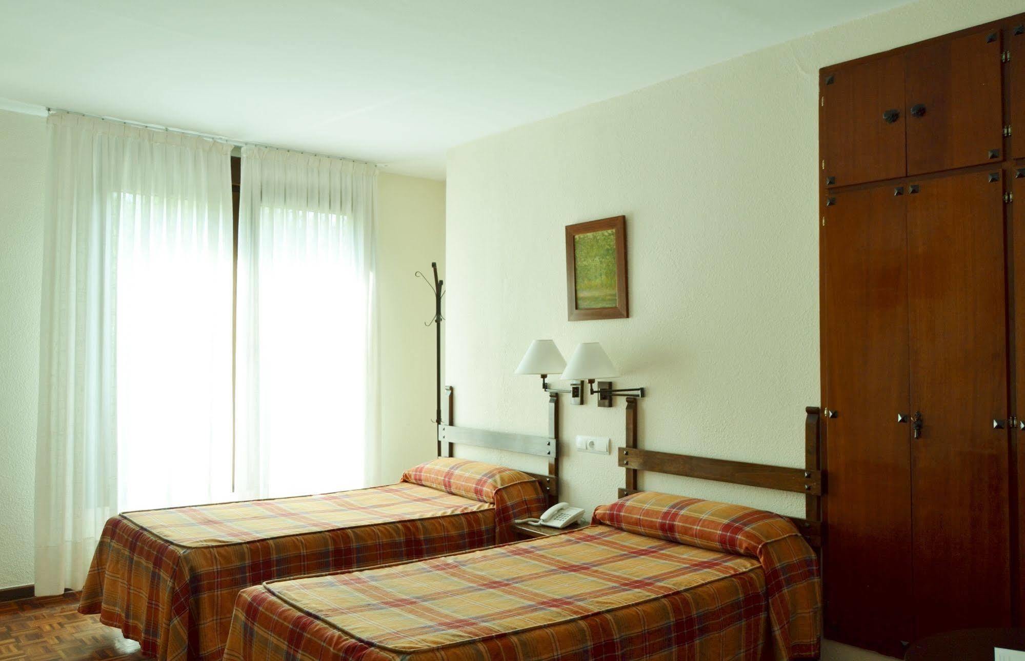 Hotel Termas De Liérganes Zewnętrze zdjęcie